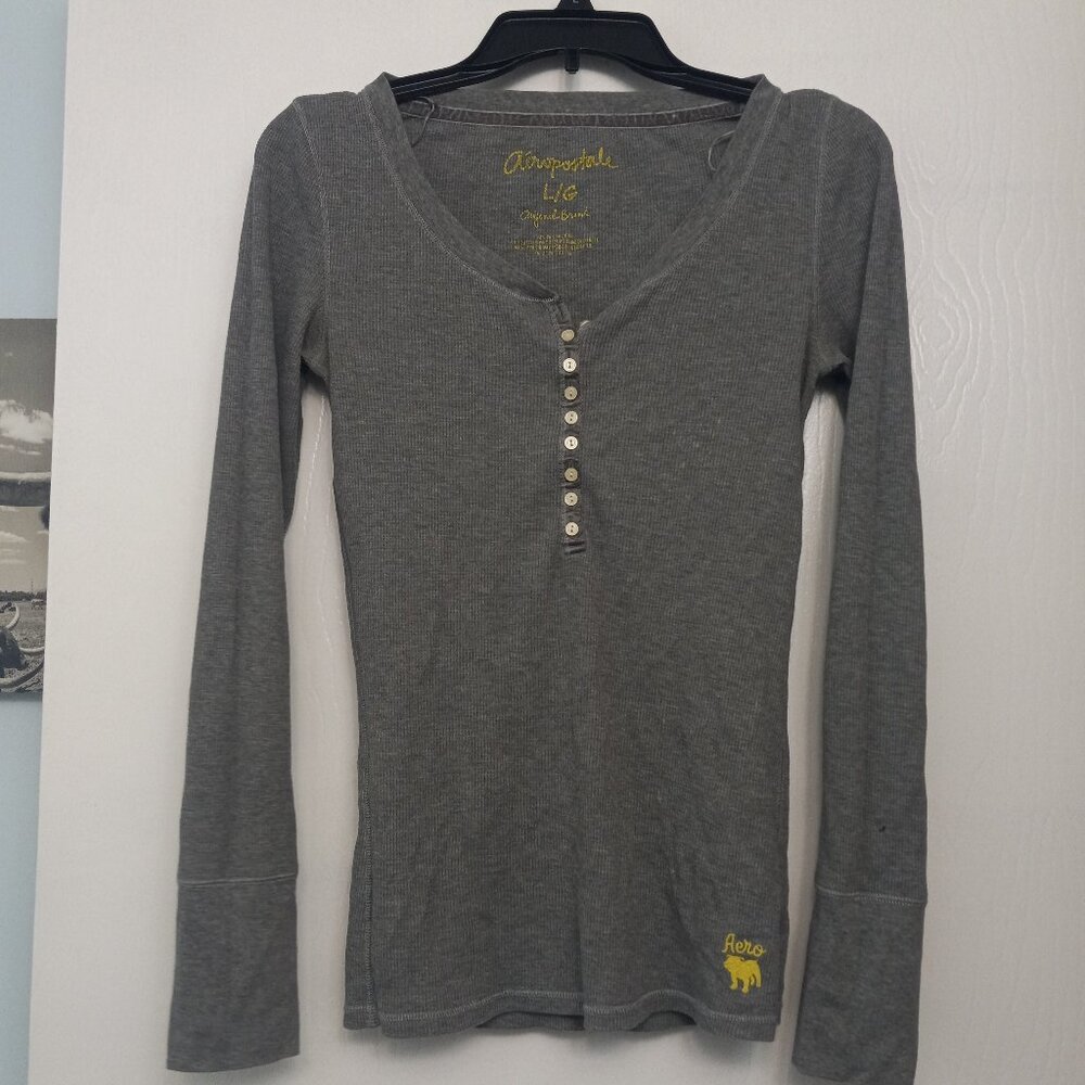 Grey aeropostale long sleeve shirt size large